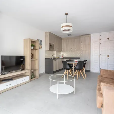A410 Frontlilne Apartament Nerja