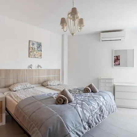 A410 Frontlilne Apartament Nerja
